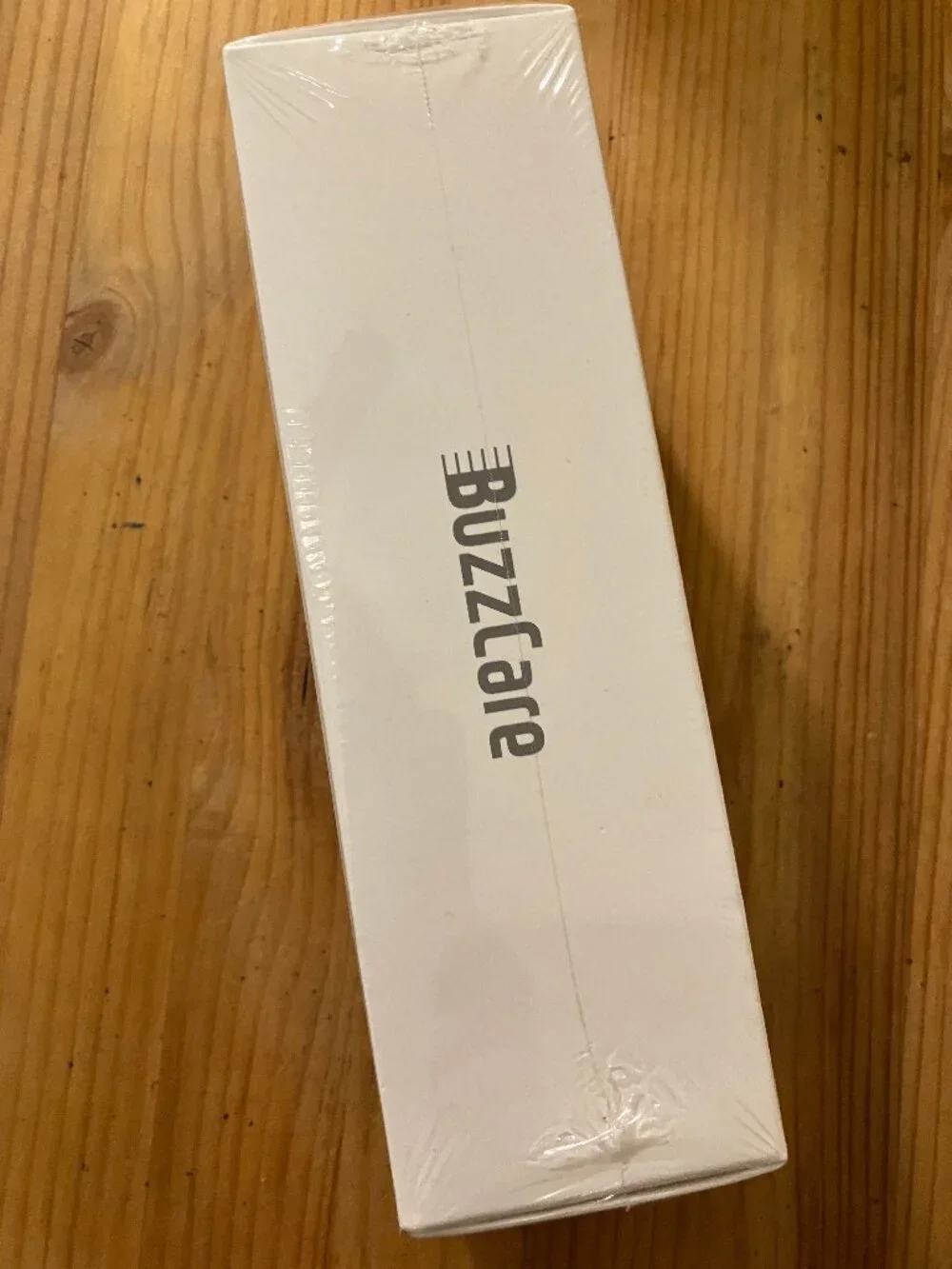 BuzzCare Sonic Electric Tooth brush New in Box  Size 8x3x3